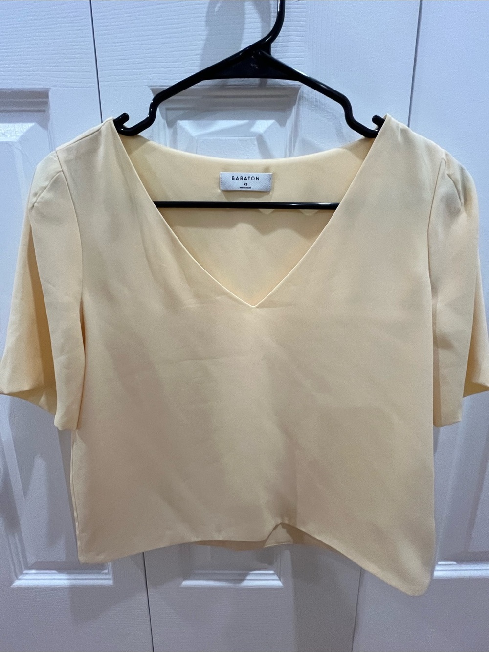 Babaton Pale Yellow V-Neck Short Sleeve Blouse